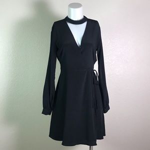 LUSH BLACK‎ LONG SLEEVE WRAP DRESS